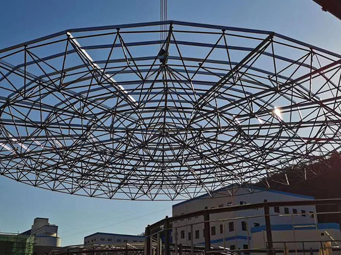 萍乡螺栓球网架工程施工现场